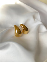Load image into Gallery viewer, Love teardrop Dome Earring