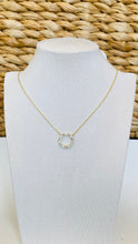 Load image into Gallery viewer, Baguette Circle Necklace
