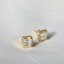 Load image into Gallery viewer, Hanna Stud Earring