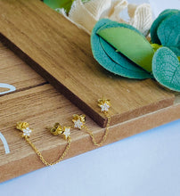 Load image into Gallery viewer, Double Star Stud Earrings