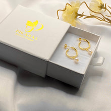Load image into Gallery viewer, Letizia Pearl Hoop