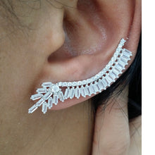 Load image into Gallery viewer, Tatiana Ear Climber